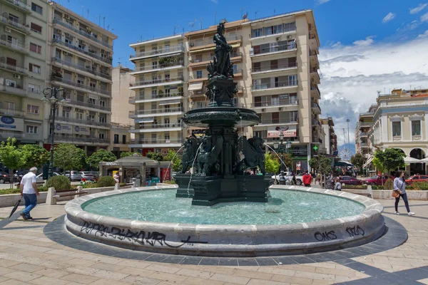 Patras, Yunanistan 28 Mayıs 2015: King George panoramik ben Patras, Peloponnese kare