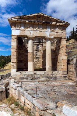 Atina Delphi antik Yunan sit alanı içinde hazine