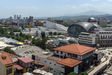 Skopje, Makedonya - 13 Mayıs 2017: kale (Kale kale) Old Town dan Üsküp şehir için Panorama