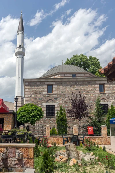 Skopje, Makedonya - 13 Mayıs 2017: Üsküp şehir tarihi kent Camii — Stok fotoğraf