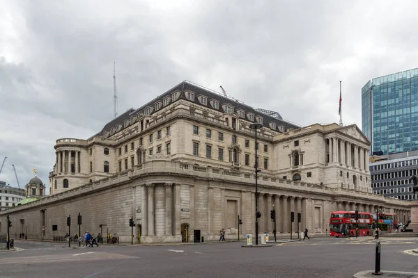 London, england - 18. juni 2016: gebäude der bank of england in city of london — Stockfoto