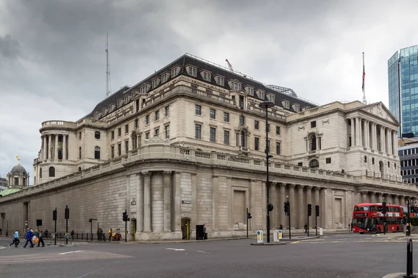 London, england - 18. juni 2016: gebäude der bank of england in city of london — Stockfoto