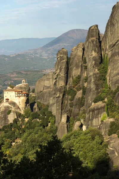 Vista exterior del monasterio ortodoxo de San Nicolás Anapausas en Meteora, Tesalia —  Fotos de Stock