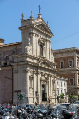 Rome, İtalya - 22 Haziran 2017: Chiesa di Santa Maria della Vittoria Roma'da görünümünü şaşırtıcı