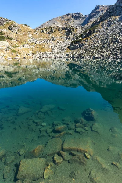 Berrak suları, Rila Dağı ile Gölü Panoraması
