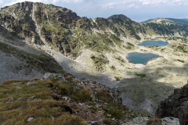 Musalenski göller için panoramik görünümünden Musala tepe, Rila Dağı