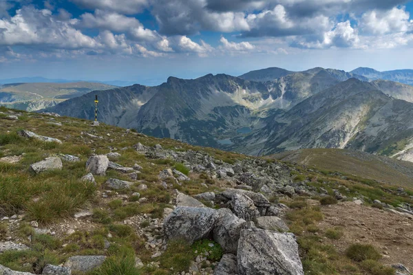 Wspaniałą panoramę z Musala szczyt, góry Riła — Zdjęcie stockowe