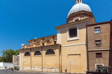 Roma, İtalya - 22 Haziran 2017: Chiesa di San Rocco görünümünü Roma'daki tüm Augusteo şaşırtıcı
