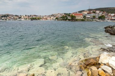Panoramik bir şehir, Neos Marmaras Sithonia Yarımadası, Chalkidiki, orta Makedonya