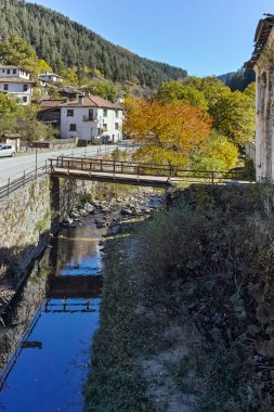 Panoramik şehir Shiroka Laka ve Rodop Dağları, Paşmaklı bölge