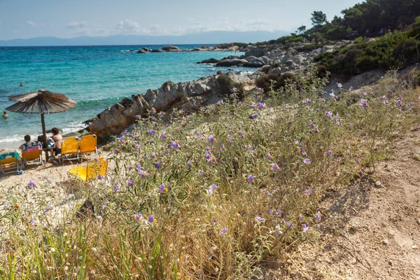 CHALKIDIKI, CENTRAL MACEDONIA, GREECE - AUGUST 26, 2014: Seascape of Orange Beach Kavourotripes at Sithonia peninsula, Chalkidiki, Central Macedonia — Stock Photo, Image