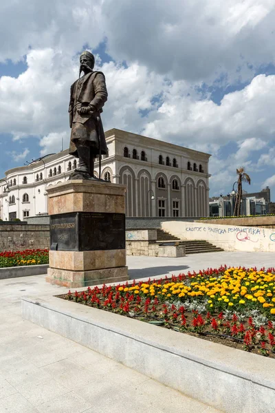 Skopje, Republika Macedonii - 13 maja 2017: Panorama centrum miasta Skopje — Zdjęcie stockowe