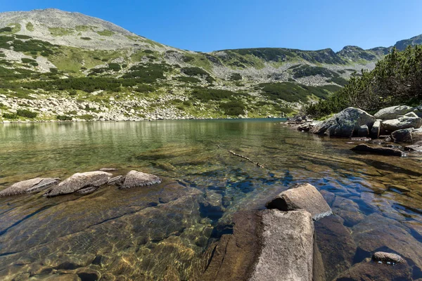 Herrlicher panoramablick auf dalgoto (der lange) see, pirin mountain — Stockfoto