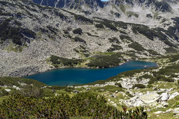 Atemberaubende Landschaft von dalgoto (der lange) See, Pirin-Berg — Stockfoto