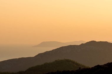 Şaşırtıcı günbatımı manzara Sithonia Yarımadası, Chalkidiki, orta Makedonya