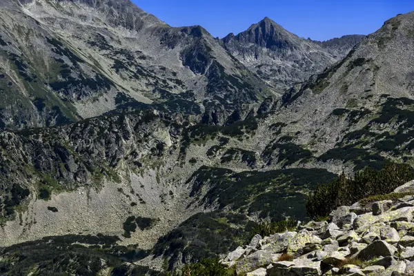 Şaşırtıcı yatay, Dzhangal tepe, Pirin Dağı