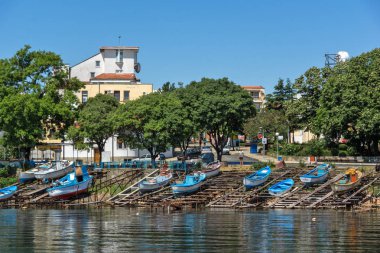 Ahtopol, Bulgaristan - 30 Haziran 2013: Şehir Ahtopol Liman Panoraması