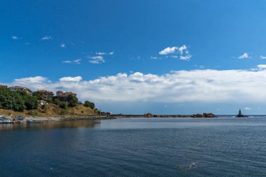 Ahtopol, Bulgaristan - 30 Haziran 2013: Şehir Ahtopol Liman Panoraması