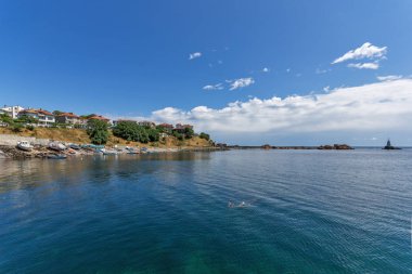 Ahtopol, Bulgaristan - 30 Haziran 2013: Şehir Ahtopol Liman Panoraması