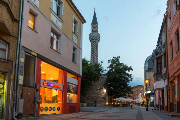 Plovdiv, Bulgaristan - 22 Ağustos 2017: gece fotoğraf Dzhumaya Camii Filibe şehir Amazing