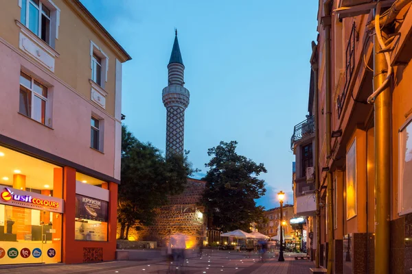Plovdiv, Bulgaristan - 22 Ağustos 2017: gece fotoğraf Dzhumaya Camii Filibe şehir Amazing