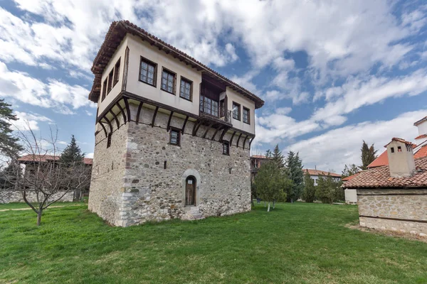 Şaşırtıcı görünümü, ortaçağ Kulesi, Angel Voyvoda Arapovo Manastırı Saint Nedelya, Plovdiv bölge içinde