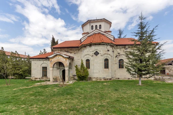 Ortaçağ Kilisesi Saint Nedelya, Plovdiv bölge Arapovo Manastırı,