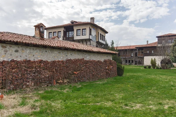 Saint Nedelya, Plovdiv bölge Arapovo Manastırı şaşırtıcı görünümü