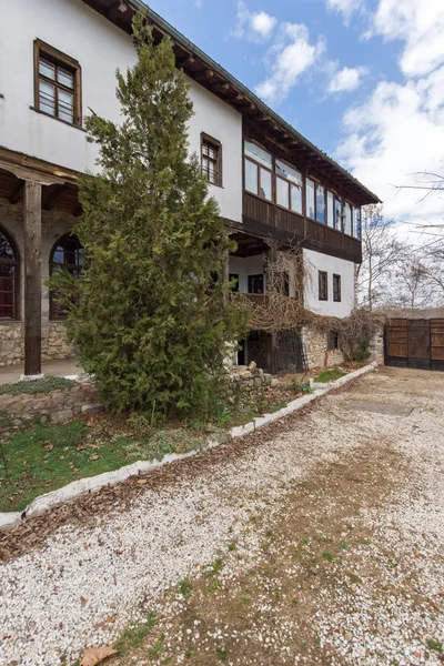 Saint Nedelya, Plovdiv bölge Arapovo Manastırı şaşırtıcı görünümü