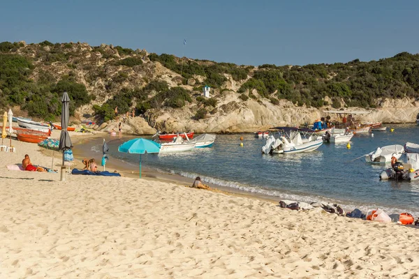 Chalkidiki, orta Makedonya, Yunanistan - 25 Ağustos 2014: Deniz manzarası Kalamitsi beach adlı Sithonia Yarımadası, Chalkidiki, orta Makedonya