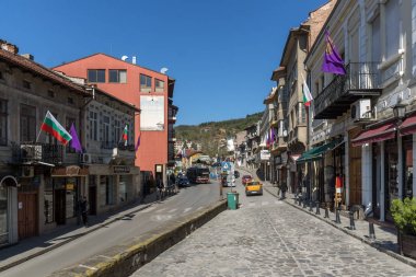Veliko Tarnovo, Bulgaristan - 11 Nisan 2017: Eski şehir şehir Veliko Tarnovo, evlerde