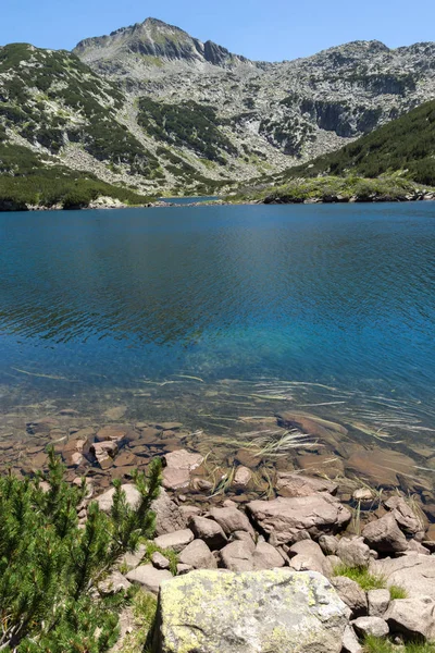 Büyük Valyavishko Gölü ve Dzhangal tepe, Pirin Dağı ile muhteşem manzara