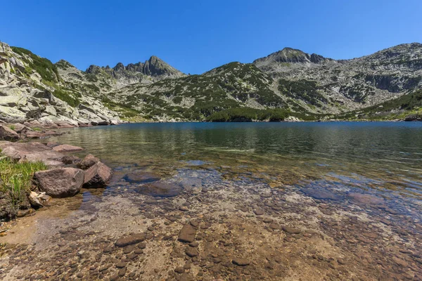 Büyük Valyavishko Gölü ve Dzhangal tepe, Pirin Dağı ile muhteşem manzara