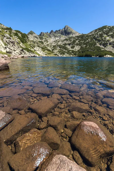Amazing Landscape with Big Valyavishko Lake and Dzhangal peak, Pirin Mountain — Stock Photo, Image