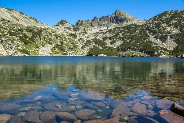 Büyük Valyavishko Gölü ve Dzhangal tepe, Pirin Dağı ile muhteşem manzara