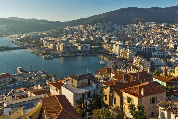 Kavala şehir, Doğu Makedonya ve Trakya için günbatımı Panorama