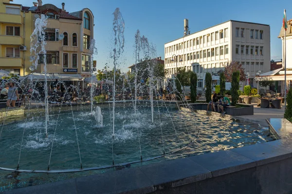 Petrich, Bulgarien - 6 September 2017: Panoramautsikt över centrala staden av Petrich, Blagoevgrad regionen — Stockfoto