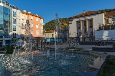 Petrich, Bulgaristan - 6 Eylül 2017: Blagoevgrad bölge Petrich şehir merkezinde panoramik manzaralı