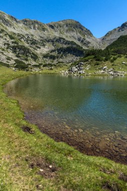Prevalski göl ve Mozgovishka pass, Pirin Dağı ile şaşırtıcı Panorama