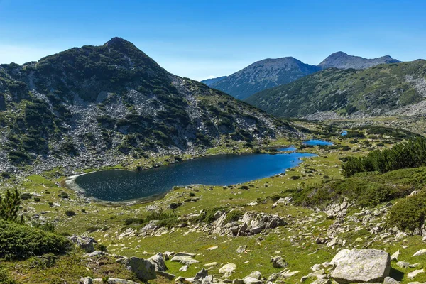 Удивительный пейзаж с председательскими озерами, Пирин Гора — стоковое фото
