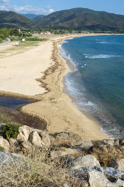 Vista panoramica sulla spiaggia di Sykia nella penisola di Sithonia, Calcidica, Macedonia centrale — Foto Stock