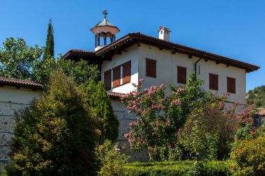 Tanrı, Bulgaristan anası Nativity Rozhen Manastırı dış görünümü