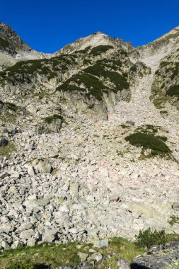 Muhteşem manzara sol Kralev Dvor geçişte, Pirin Dağı