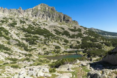 Dzhangal tepe ve Samodivski gölleri, Pirin Dağı ile muhteşem manzara