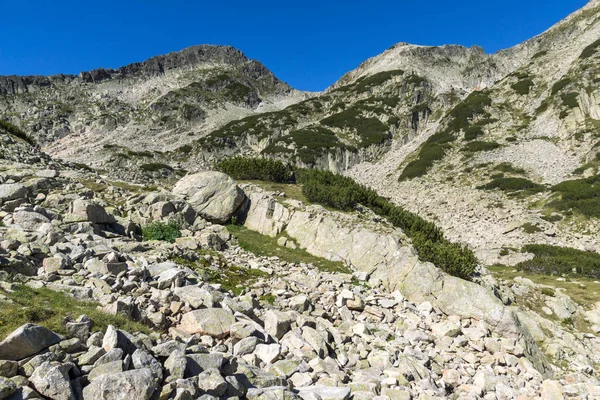 Increíble paisaje con el paso de Kralev Dvor Izquierda, Montaña Pirin — Foto de Stock