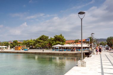 Chalkidiki, orta Makedonya, Yunanistan - 25 Ağustos 2014: Bağlantı noktası Nikiti Sithonia Yarımadası, Chalkidiki, Yunanistan, panoramik manzaralı