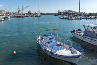 Dedeağaç, Yunanistan - 23 Eylül 2017: Liman ve şehir Dedeağaç, Yunanistan için Panorama