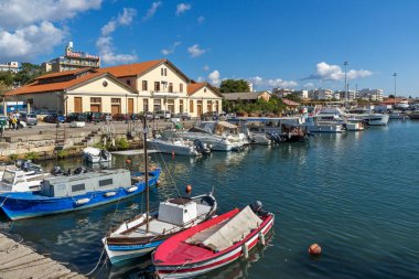 Dedeağaç, Yunanistan - 23 Eylül 2017: Liman ve şehir Dedeağaç, Yunanistan için Panorama