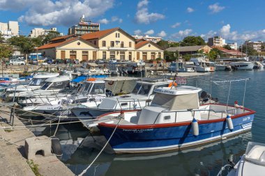 Dedeağaç, Yunanistan - 23 Eylül 2017: Liman ve şehir Dedeağaç, Yunanistan için Panorama