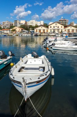 Dedeağaç, Yunanistan - 23 Eylül 2017: Liman ve şehir Dedeağaç, Yunanistan için Panorama
